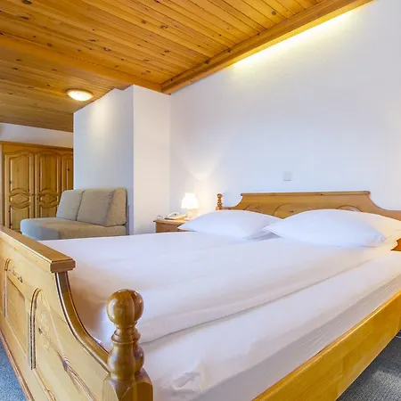 Berc 4* Μπλεντ