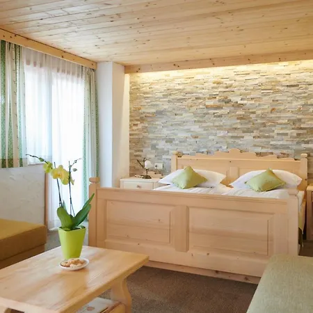 Berc Bed & Breakfast 4*